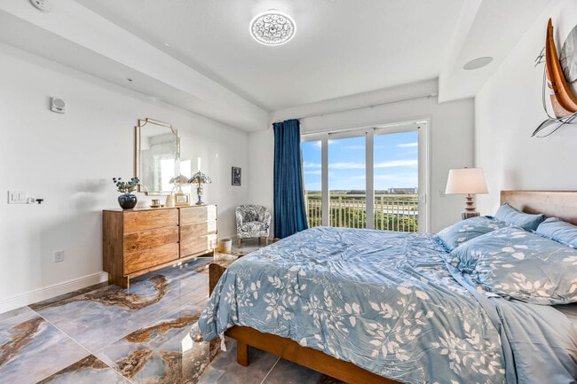 Building Photo - 605 Kemp St