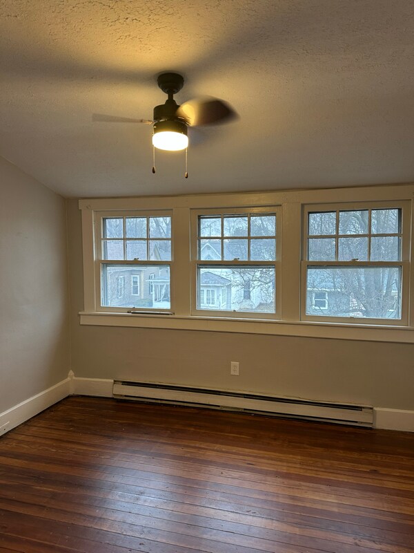 Building Photo - 1375 Clinton St