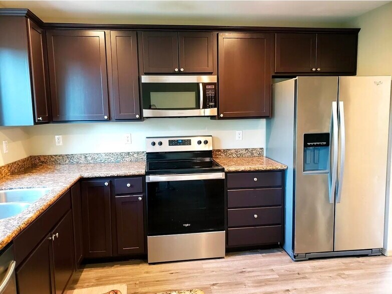 Kitchen - 1509 147th Pl SW
