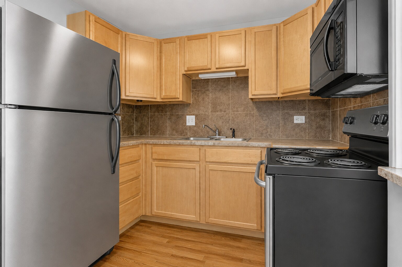 Kitchen - 21 N Washington St