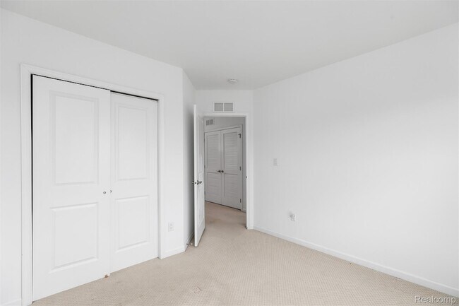 Building Photo - 2769 Ashcombe Dr.