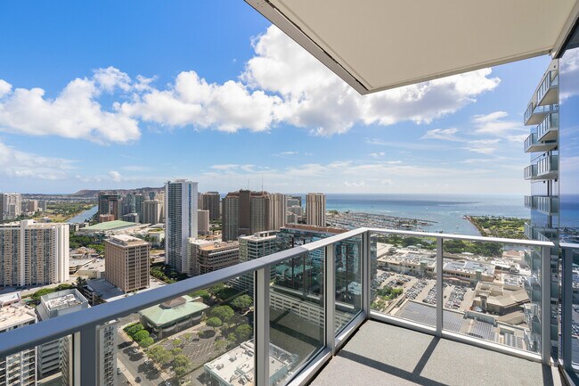 Building Photo - 629 Ke’eaumoku St