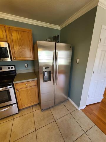 Building Photo - 2502 Cattleman Dr