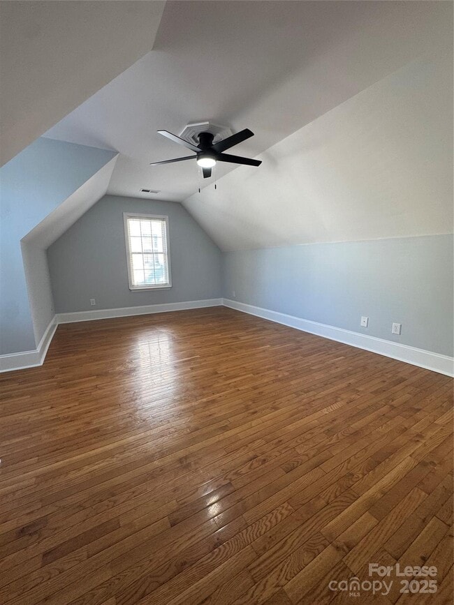 Building Photo - 4533 Cades Cove Dr