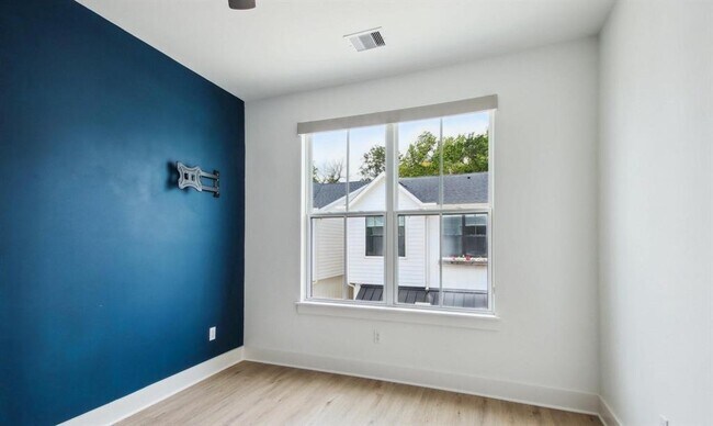 Building Photo - 6424 Highland Pine Ln
