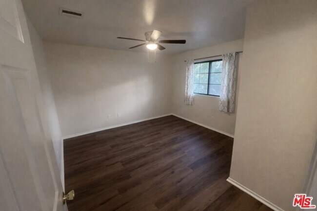 Building Photo - 2531 Manhattan Ave