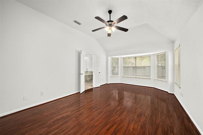 Building Photo - 83 Hidden Meadow Dr