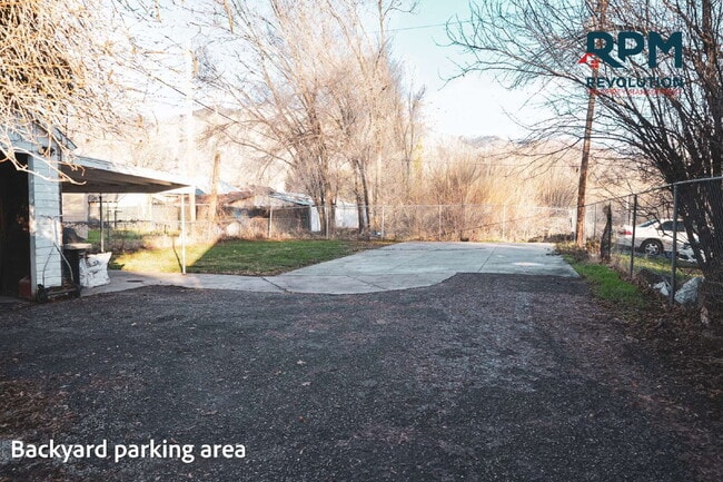 Building Photo - 868 Washington Blvd