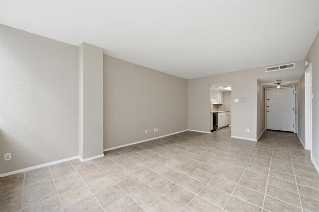Building Photo - 1800 Lavaca St