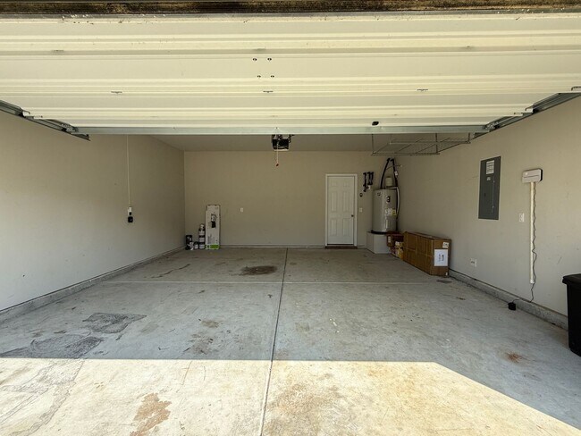Building Photo - 4 Bed/2.5 Bath Home near Ft. Gordon