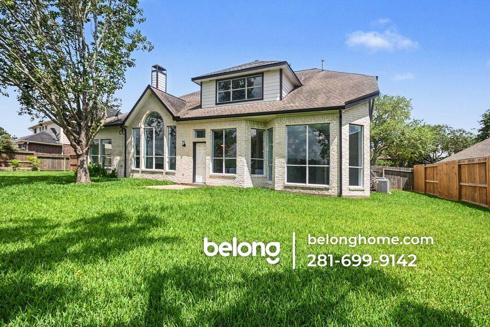 Building Photo - 2855 Everett Dr