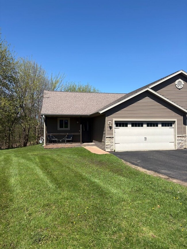 Building Photo - 3258 White Oak Ln