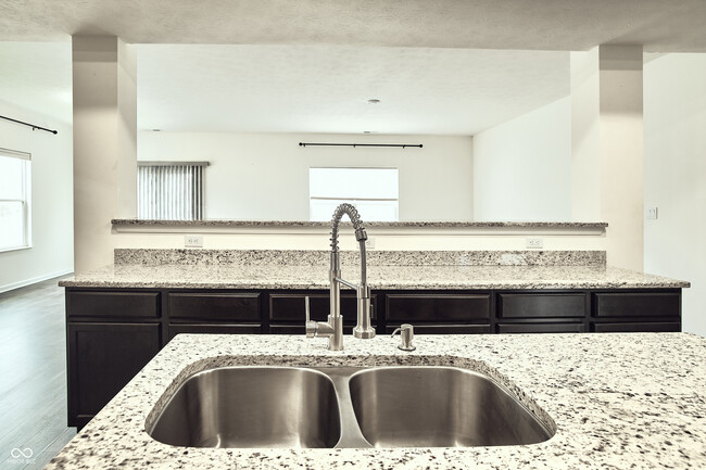 Building Photo - 681 N Crystal Dr