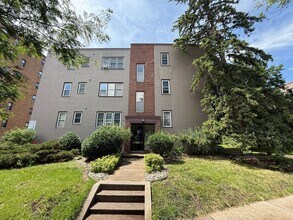 Building Photo - Lake Condo near W Lake & Excelsior Blvd - ...