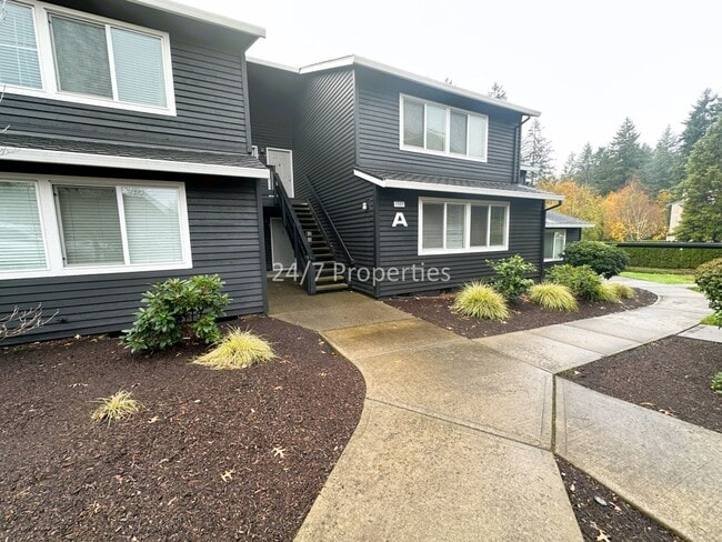 Building Photo - Beautiful 2 BD | 2 BA Condo w/ Amenities- Murrayhill!
