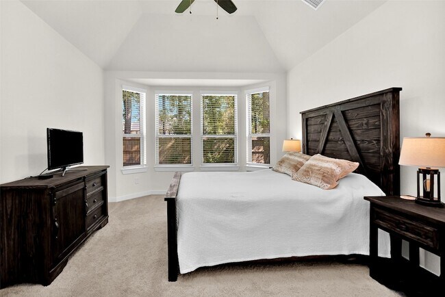 Building Photo - 440 Flowering Lotus Ct