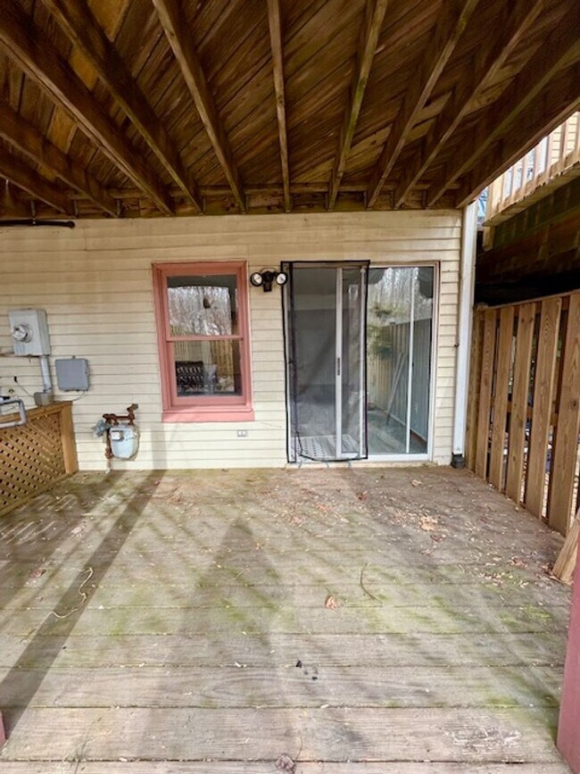 Building Photo - 9 Long Green Ct