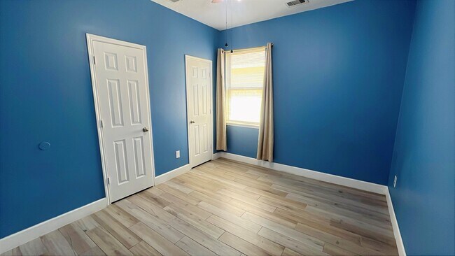 Building Photo - 15822 Lost Anchor Way Ln