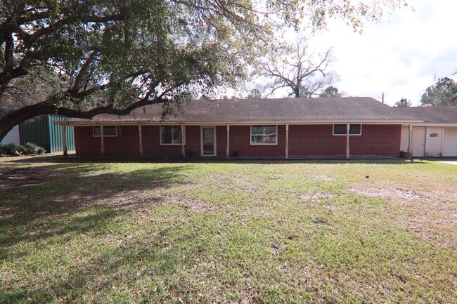 Building Photo - 13325 Blackgum St
