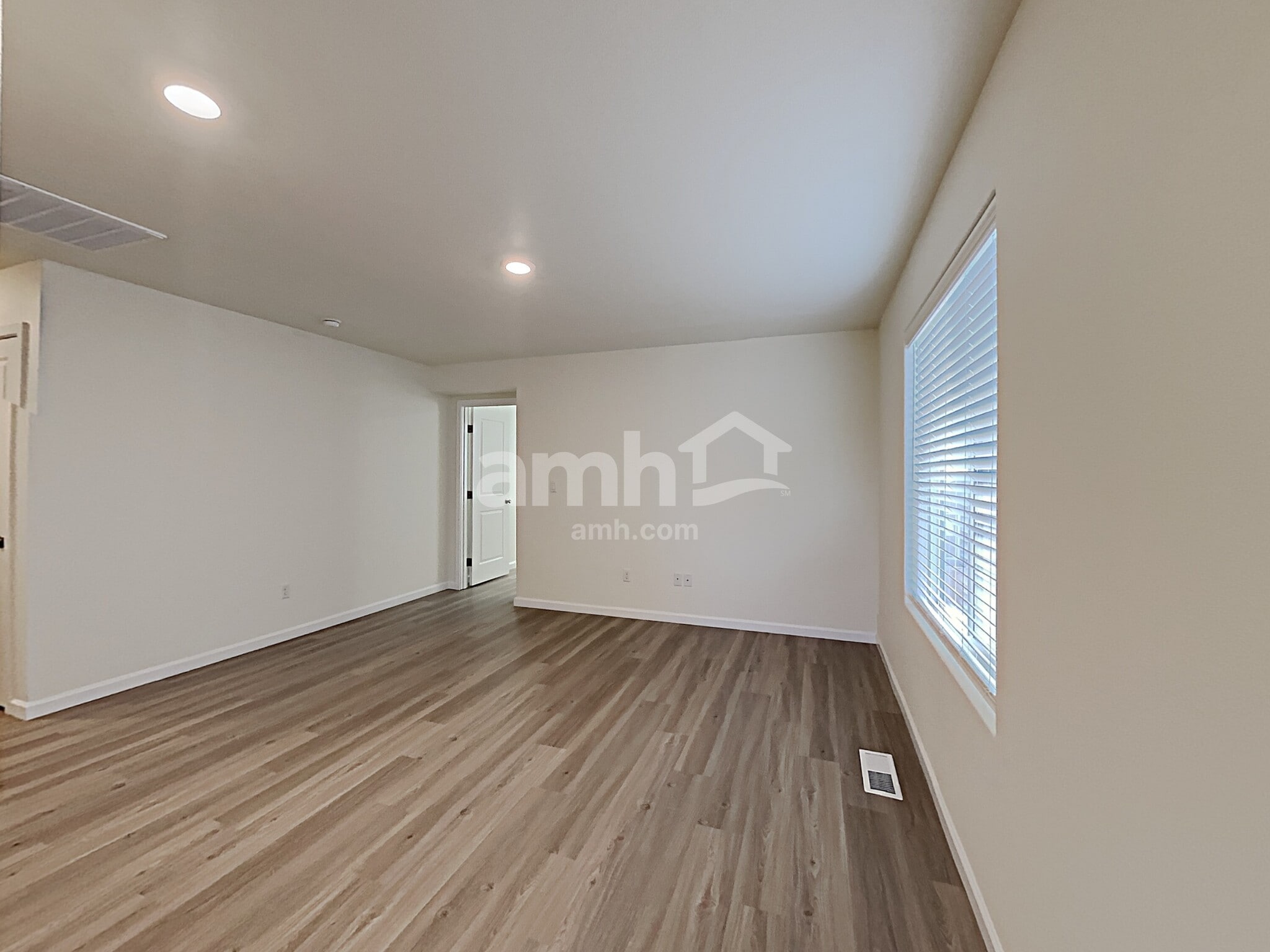 Building Photo - 1215 W 17th Ave