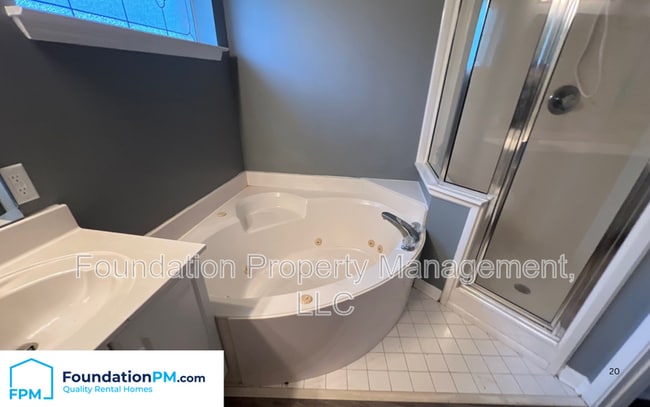 Building Photo - 5822 Morning Flower Cove