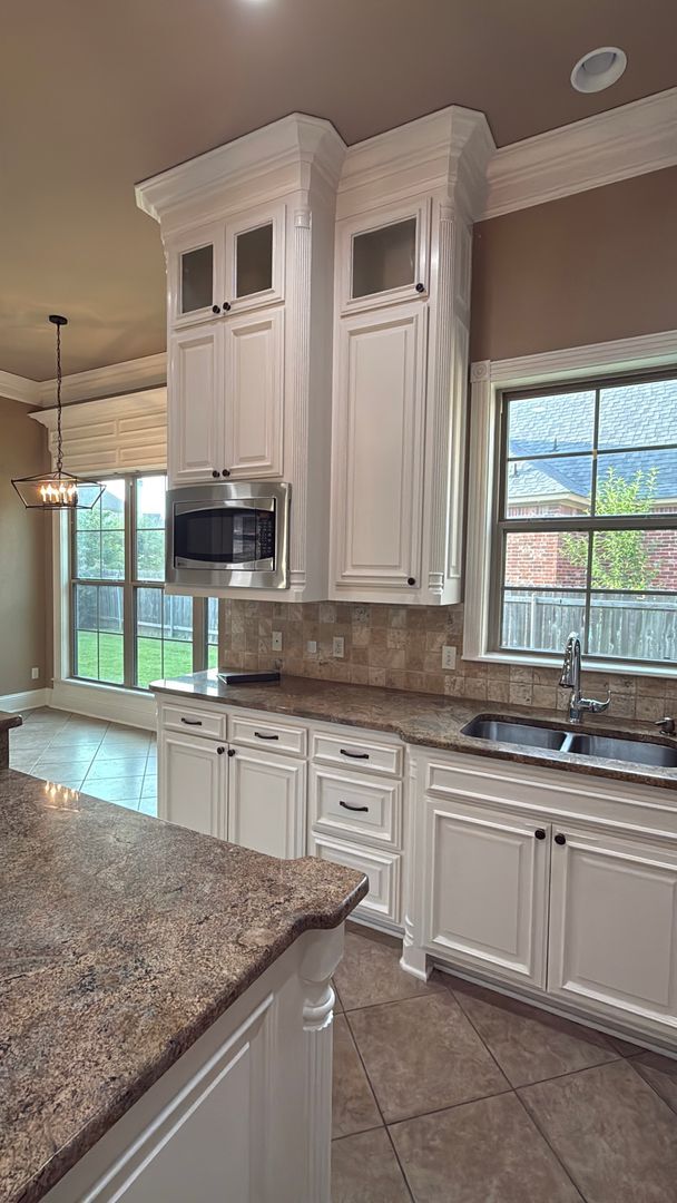 Building Photo - Rental Property in Twelve Oaks