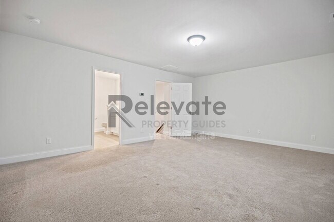 Building Photo - 6851 Dunton Rd