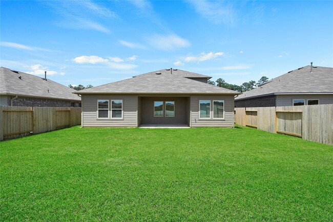 Building Photo - 40560 Birch Shadows Ct