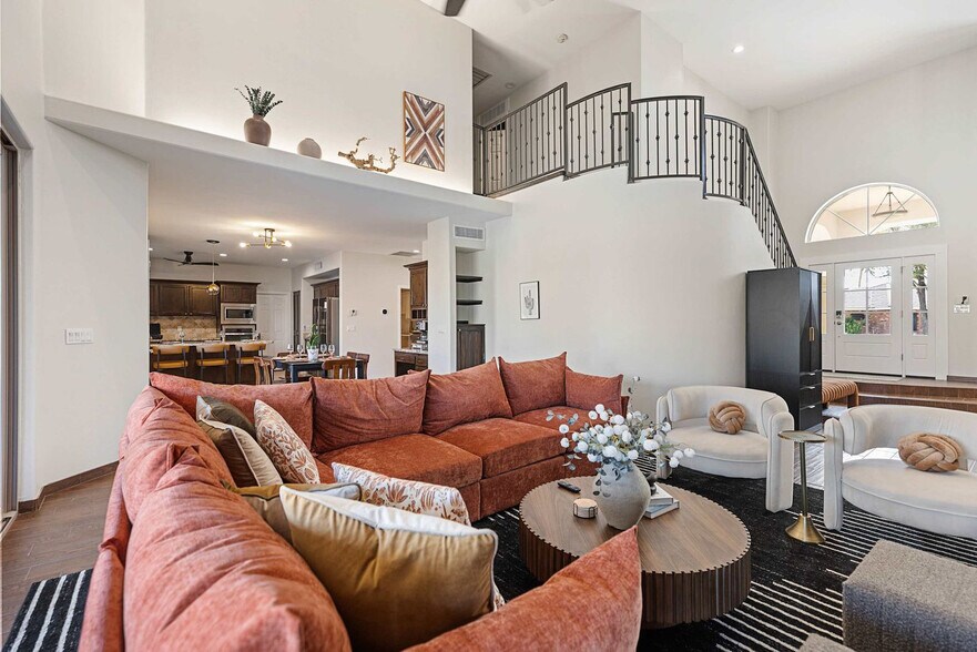 Building Photo - 1438 S Creston Cir