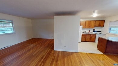 Building Photo - 130 Apple Tree Rd