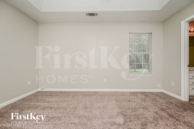Building Photo - 1513 N Hampton Ct