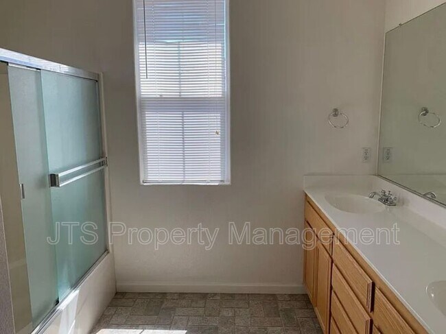 Building Photo - 506 Navigator Dr