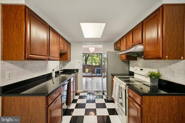 Building Photo - 4419 Chase Park Ct