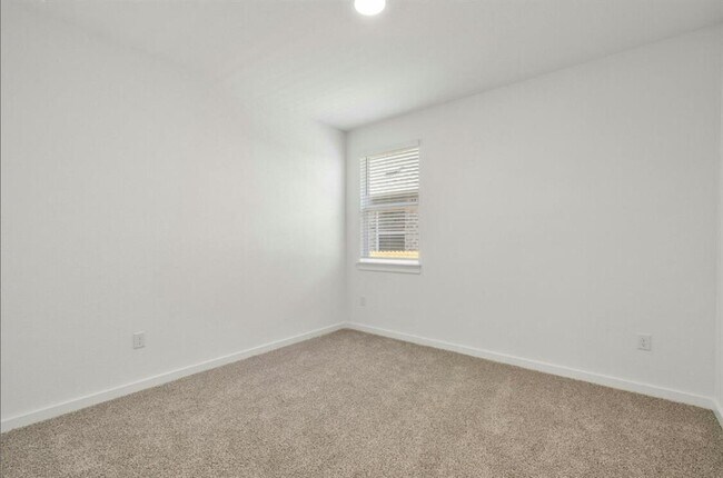 Building Photo - 2309 Magnolia Hl Dr