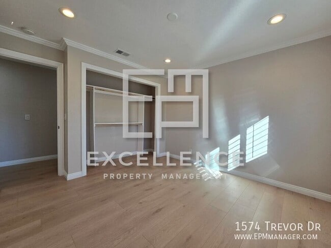 Building Photo - 1574 Trevor Dr