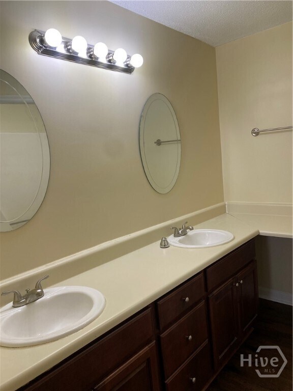 Building Photo - 1401 King George Blvd