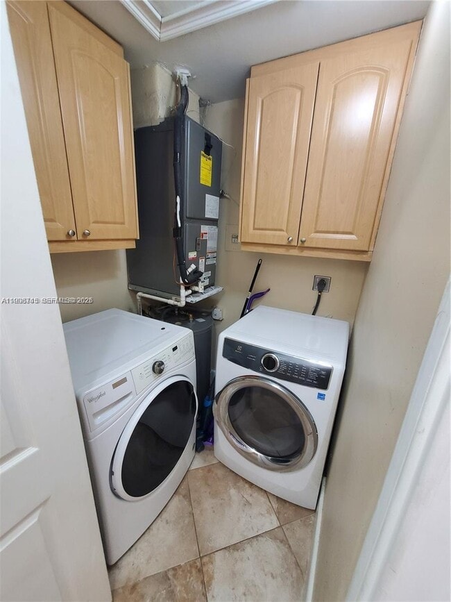 Building Photo - 7841 SW 152nd Ave