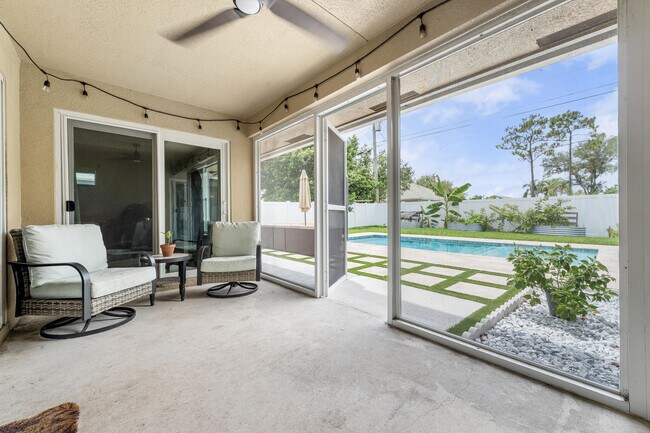 Building Photo - 1280 SW Kalevala Dr