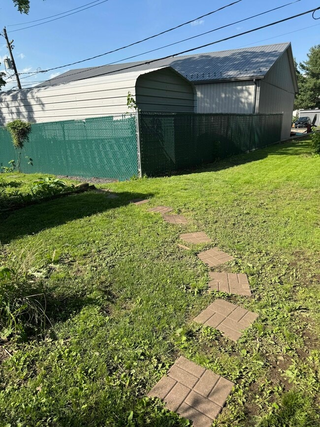 Primary Photo - 23 N Front St