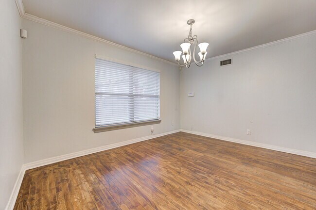 Building Photo - 4121 NW 20th St