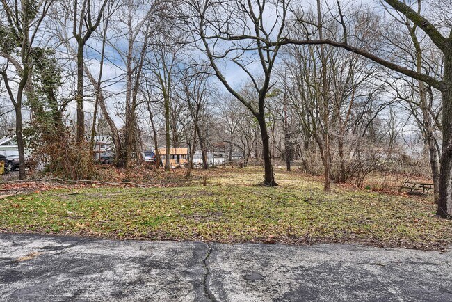 Building Photo - 9459 Midland Blvd