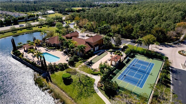 Building Photo - 1820 Florida Club Cir