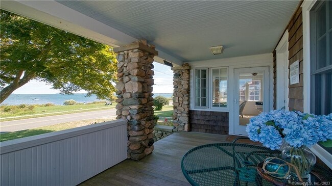 Building Photo - 106 E Shore Ave