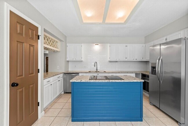 Building Photo - 5414 Village Springs Dr