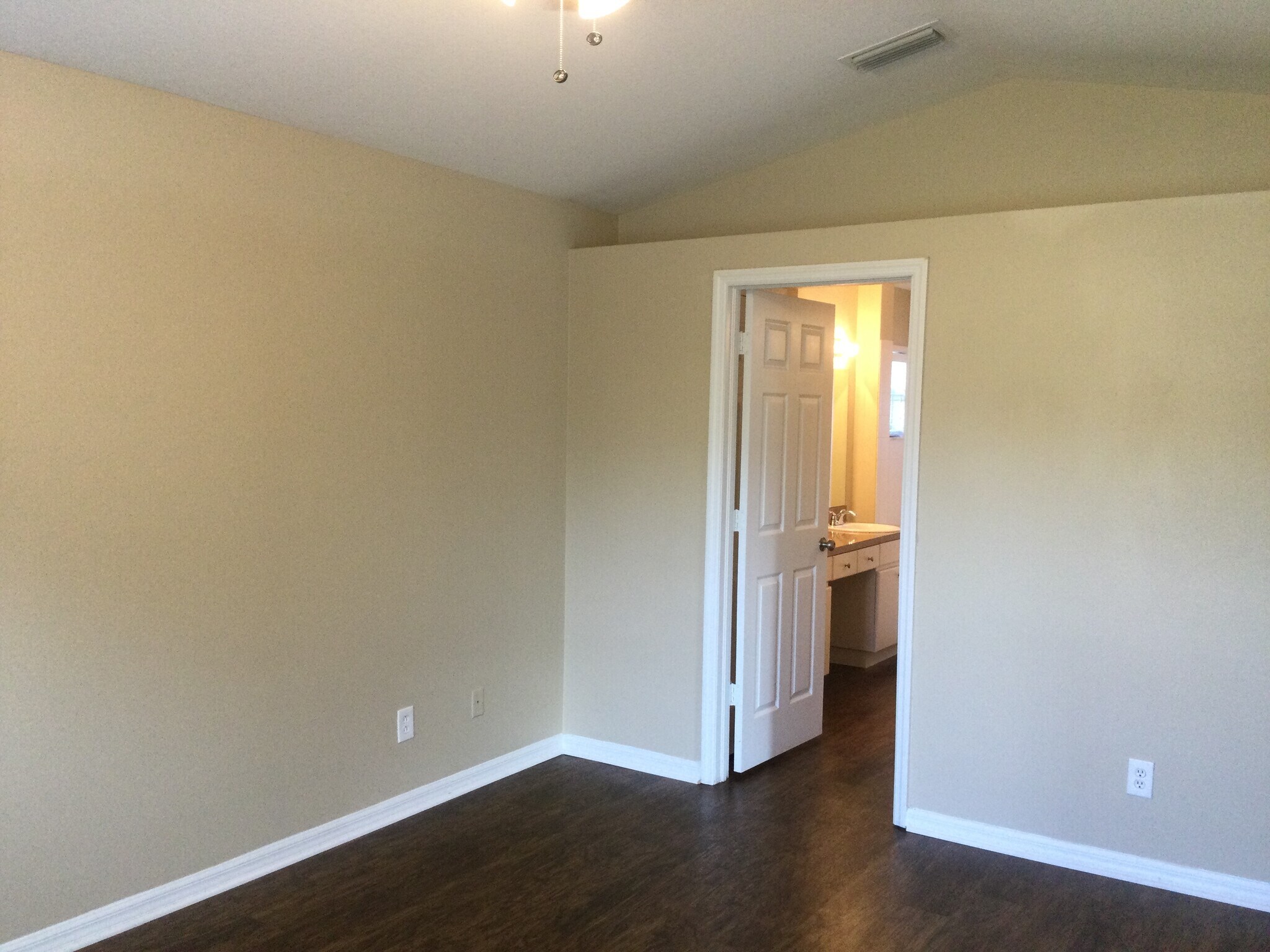 Building Photo - 828 Rocky Mountain Ct