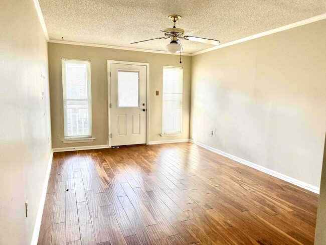 Building Photo - 5124 Stumberg Ln