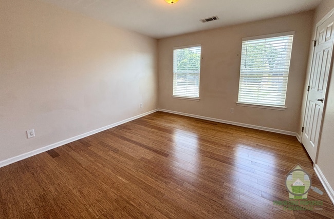 Building Photo - 253 Barbours Lane