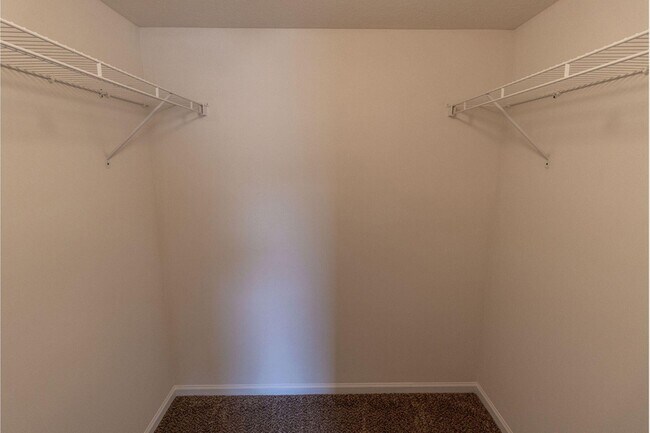 Building Photo - 3300 E St Charles Rd