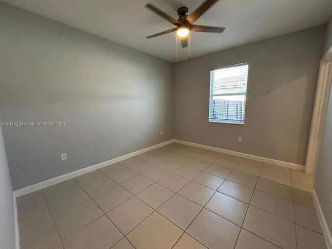 Building Photo - 16740 SW 290th Ln