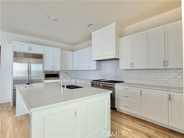 Building Photo - 321 Brimwood